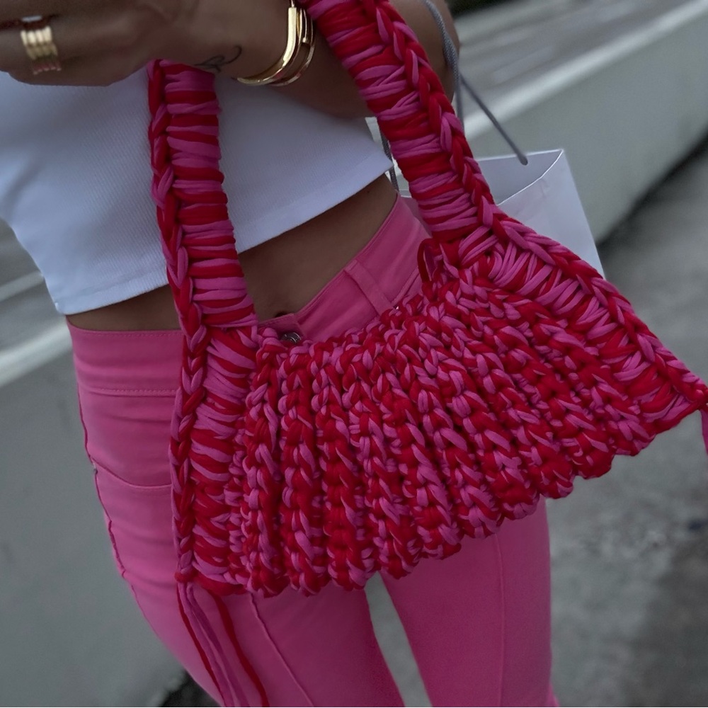Stylish Pink Woven Handbag